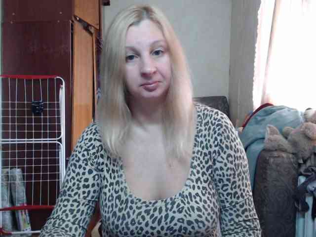 BustyBlondy BustyBlondy