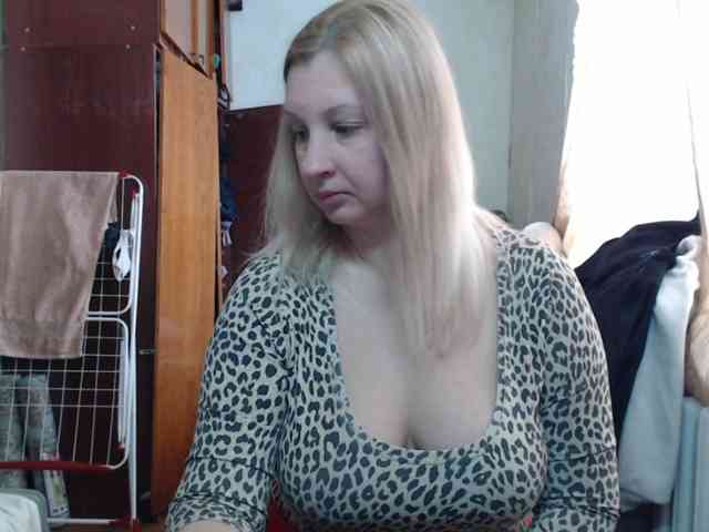 BustyBlondy BustyBlondy