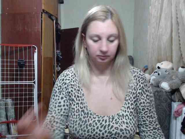 BustyBlondy BustyBlondy