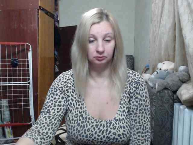 BustyBlondy BustyBlondy