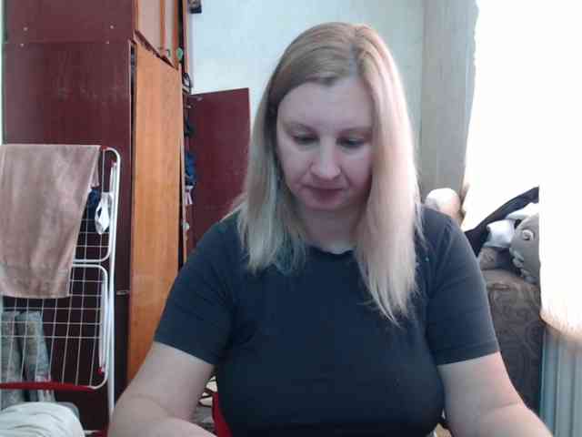 BustyBlondy BustyBlondy