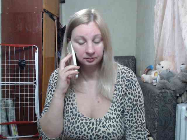 BustyBlondy BustyBlondy