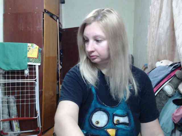 BustyBlondy BustyBlondy