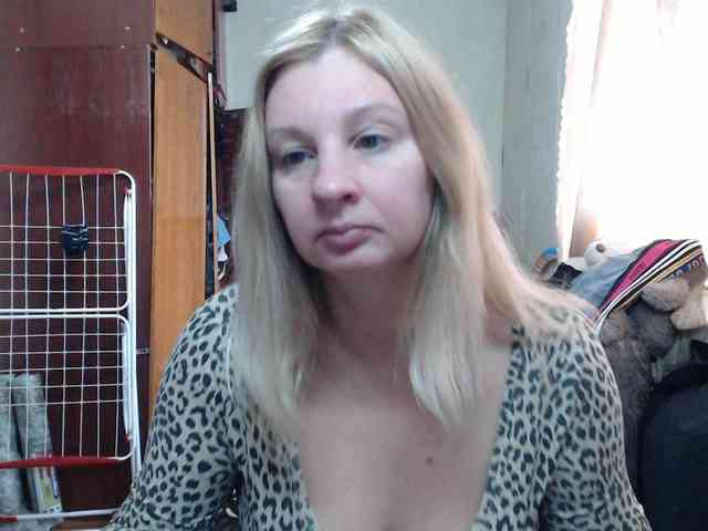 BustyBlondy BustyBlondy