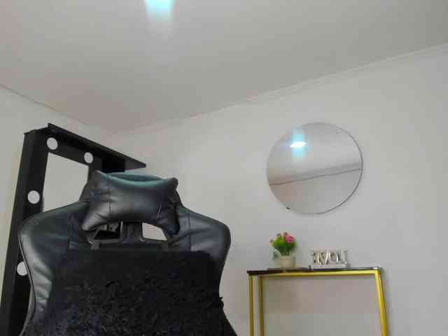 Emattaylor Live Webcam on BongaCams