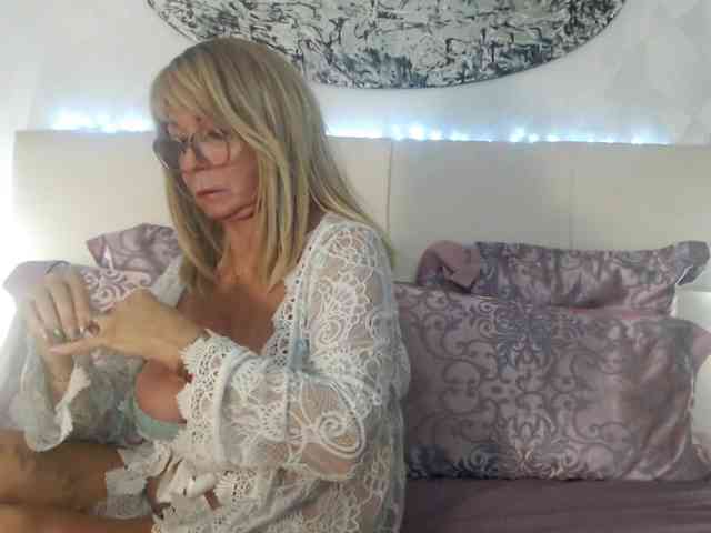 SamantaBlondy webcam