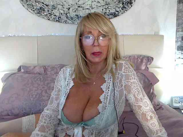 SamantaBlondy webcam