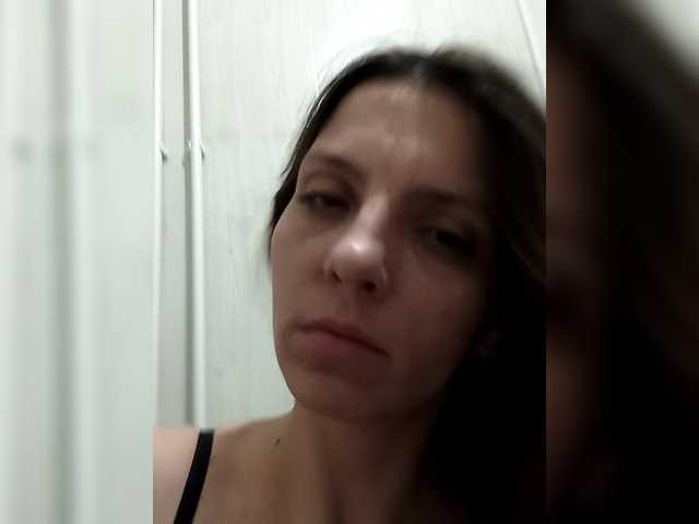 MarinaQwert's BongaCams show and profile