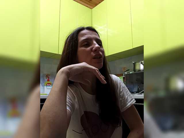 MarinaQwert's BongaCams show and profile