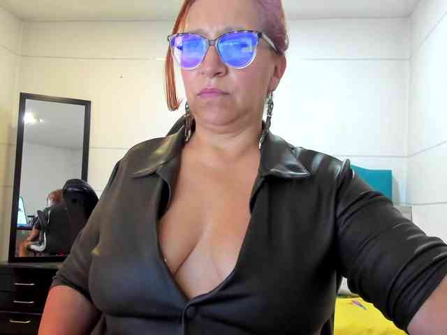 valerysweett1 webcam