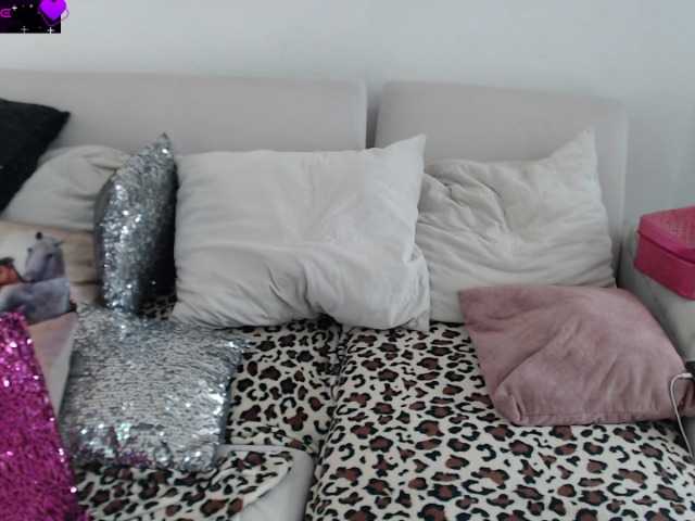 Myrnasexxx's BongaCams show and profile