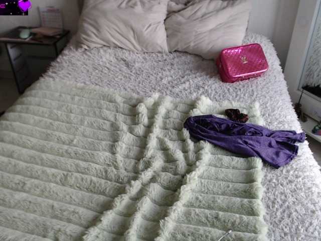 Myrnasexxx's BongaCams show and profile