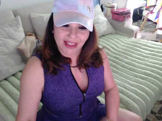 Myrnasexxx's BongaCams show and profile