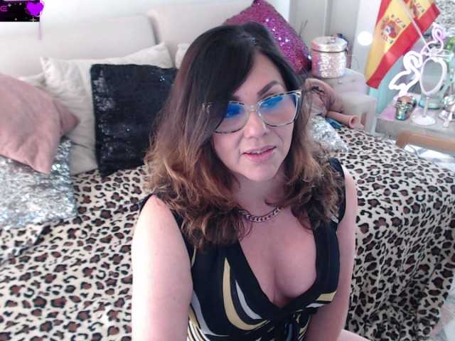 Myrnasexxx's BongaCams show and profile
