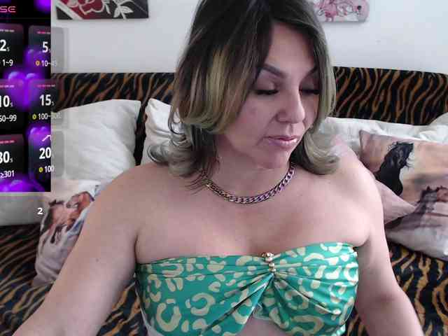 Myrnasexxx webcam