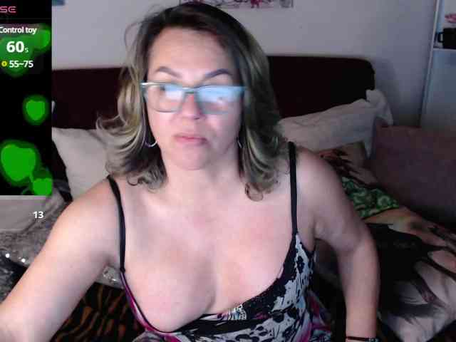 Myrnasexxx webcam