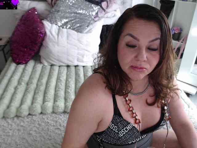 Myrnasexxx Live Webcam on BongaCams