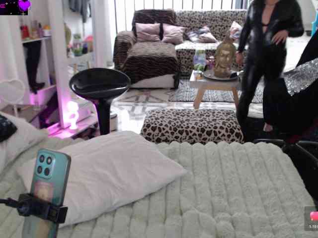 Myrnasexxx Live Webcam on BongaCams