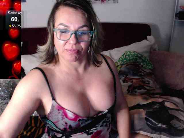 Myrnasexxx webcam