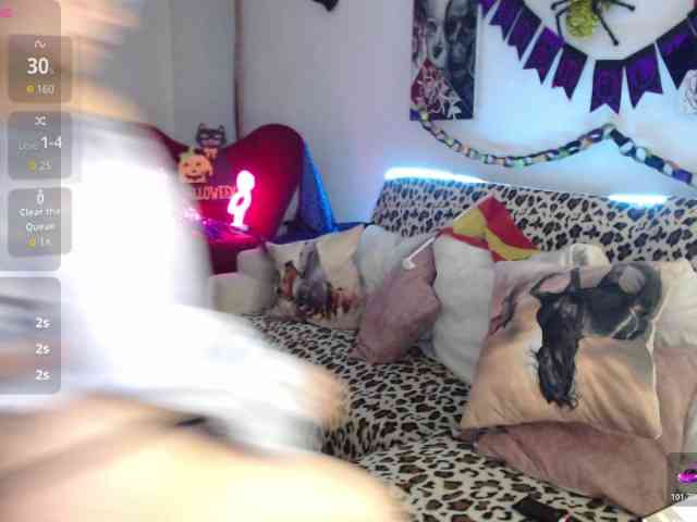 Myrnasexxx webcam