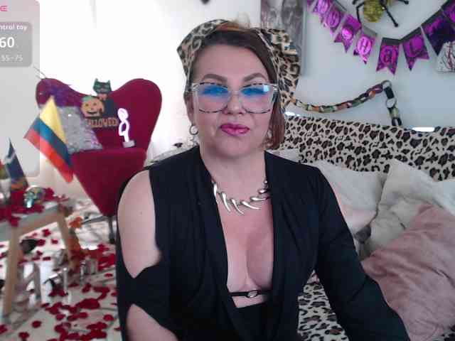 Myrnasexxx webcam