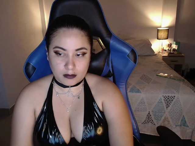 LauraHo's BongaCams show and profile