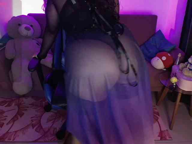 LauraHo webcam