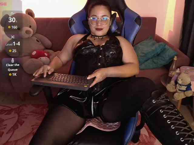 LauraHo webcam