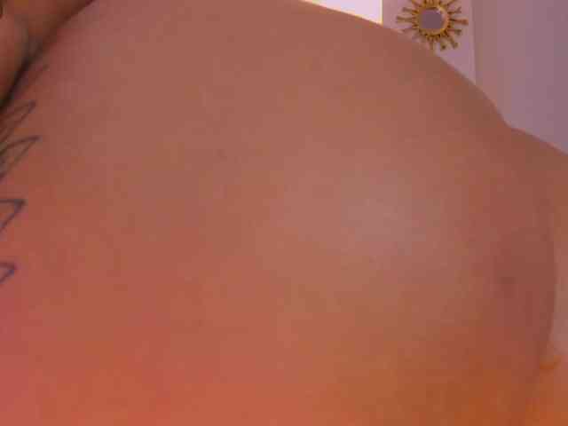MariamRivera webcam