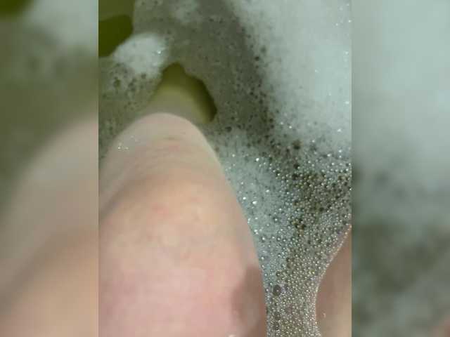 Isabel-1's BongaCams show and profile