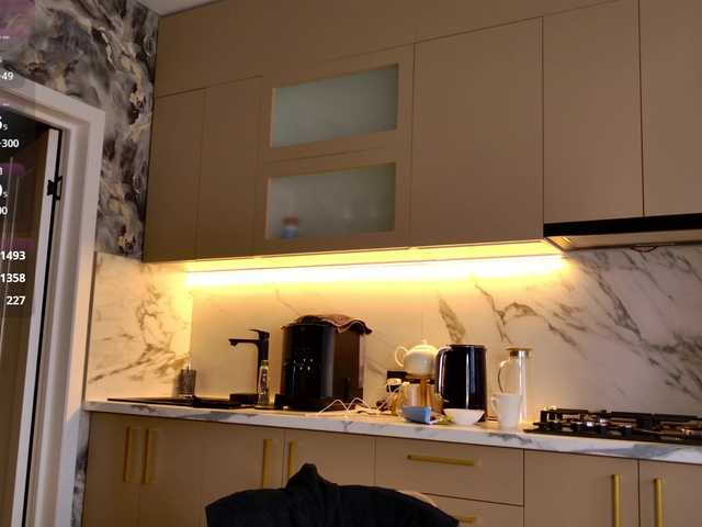 SEXPARAA's BongaCams show and profile