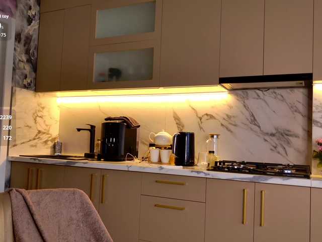 SEXPARAA's BongaCams show and profile