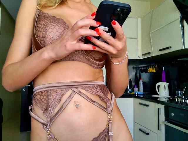NESSA_DEVIL webcam