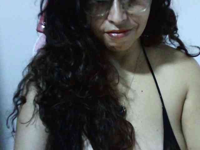 Zusansdoll78 webcam