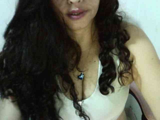 Zusansdoll78 webcam