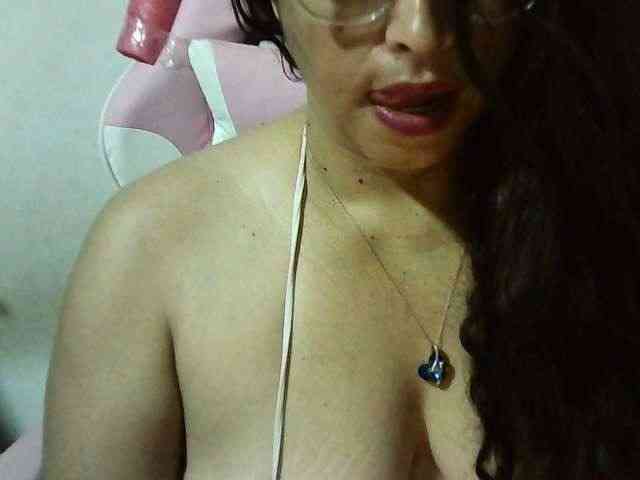 Zusansdoll78 webcam