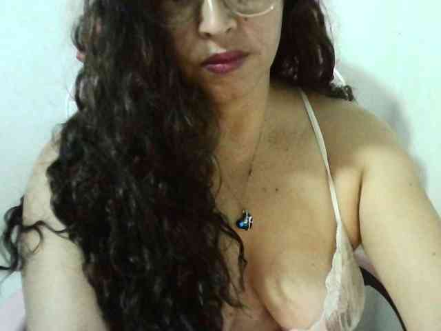 Zusansdoll78 webcam