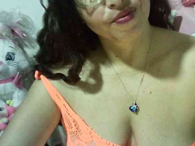 Zusansdoll78 webcam