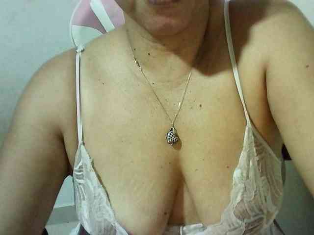 Zusansdoll78 webcam