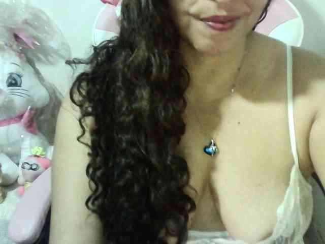 Zusansdoll78 webcam