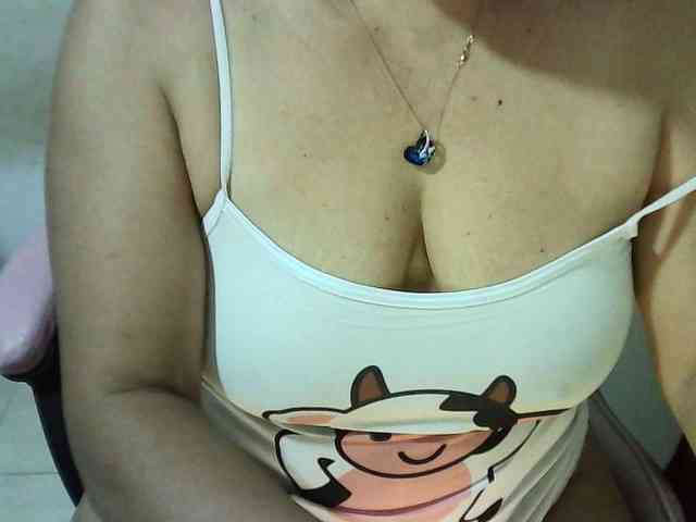 Zusansdoll78 webcam