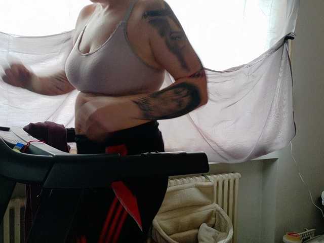 Wetgerman2's BongaCams show and profile