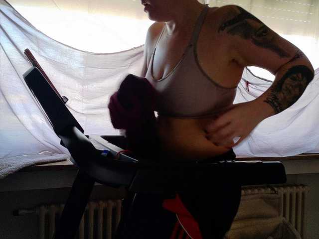 Wetgerman2's BongaCams show and profile