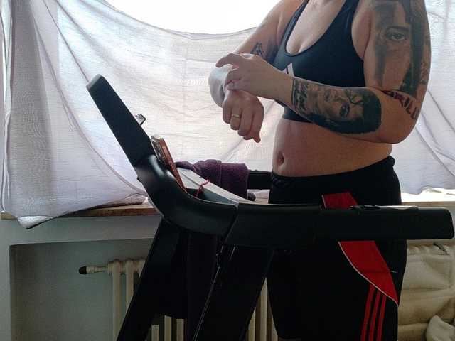 Wetgerman2's BongaCams show and profile