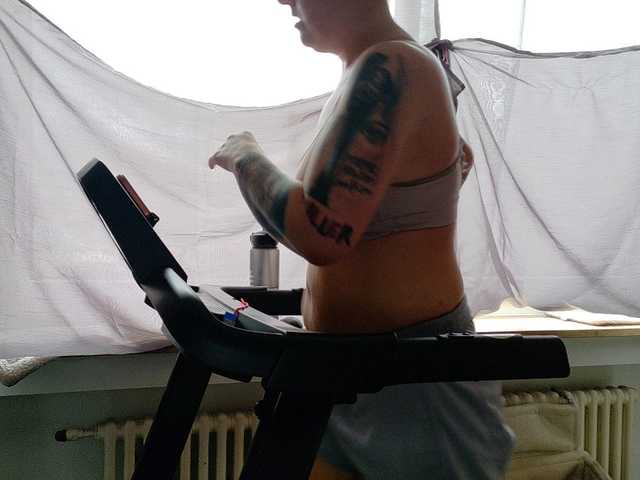 Wetgerman2's BongaCams show and profile