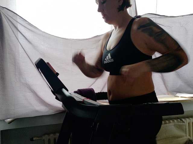 le modèle Wetgerman2 est en webcam porno dans un show sur le site bongacams, il possède les tags suivants: White/Caucasian,Brunette,Shaved