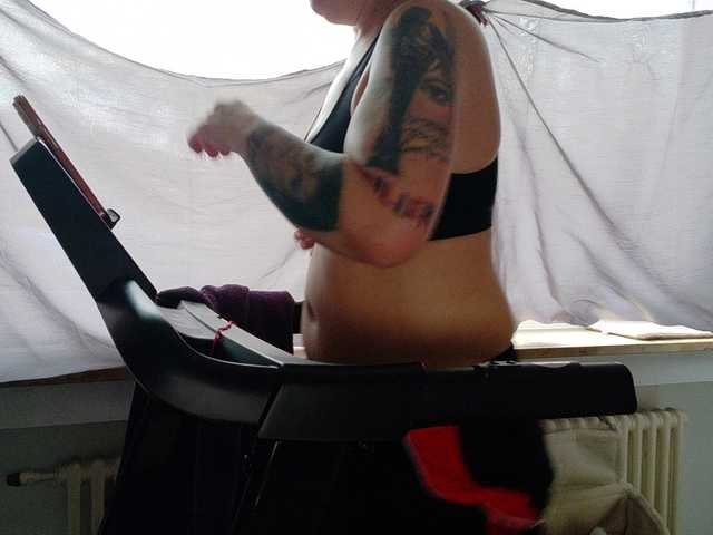 Wetgerman2's BongaCams show and profile