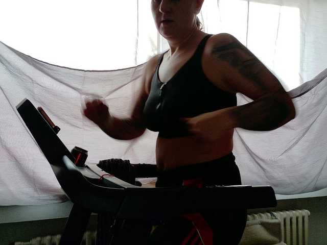 Wetgerman2's BongaCams show and profile