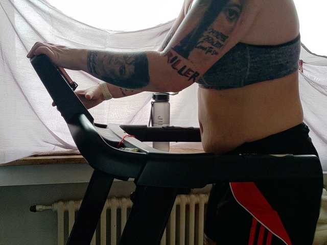 Wetgerman2's BongaCams show and profile