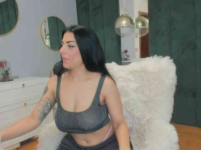 ElisaBaxter webcam